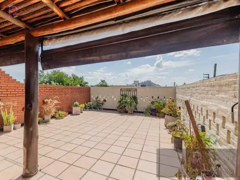 Depto Tipo Casa en Venta de 3 dormitorios