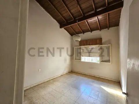 Venta de casa a reciclar en lote - San Bernardo Lujan