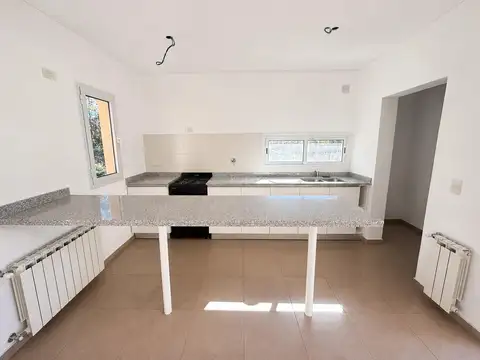 CASAS DE GUADALUPE, CASAS DEL ESTE ALQUILER ANUAL, PILAR DEL ESTE