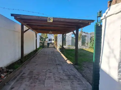 Casa a la venta- Bella Vista - SE ESCUCHAN OFERTAS 