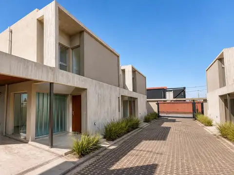 DUPLEX 2 DORM EN COMPLEJO CERRADO C AMENITIES- DON CARLOS - 139 Y 505 - LA PLATA