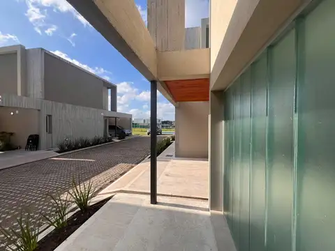 DUPLEX 2 DORM EN COMPLEJO CERRADO C AMENITIES- DON CARLOS - 139 Y 505 - LA PLATA