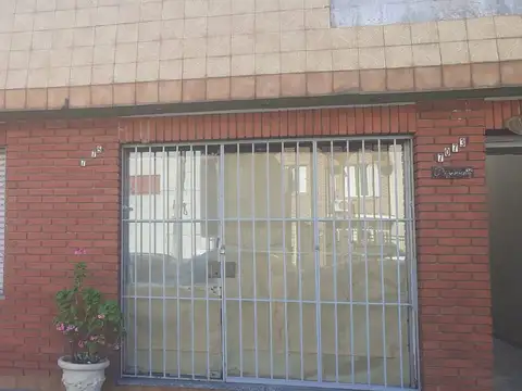 departamento tipo p.h  al frente planta baja con espacio aereo