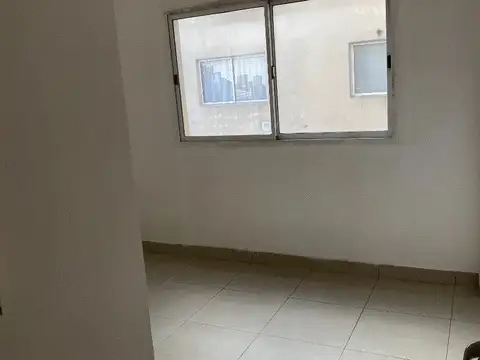 Mendoza 2700, Piso 2