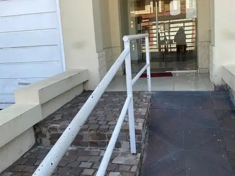 EXCELENTE DEPARTAMENTO 2 AMBIENTES CENTRO DE SAN JUSTO