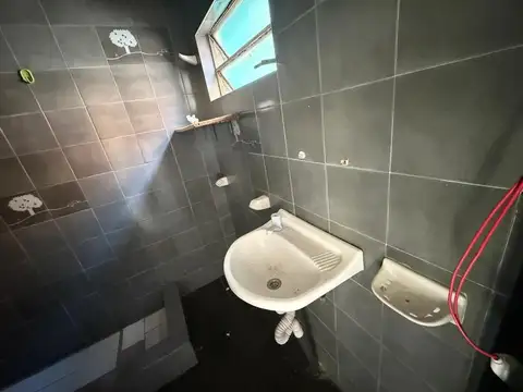 CASA MIXTA A REFACCIONAR