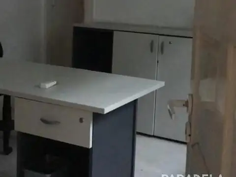 Oficina en venta - Trole al 2100 - Ituzaingó Norte