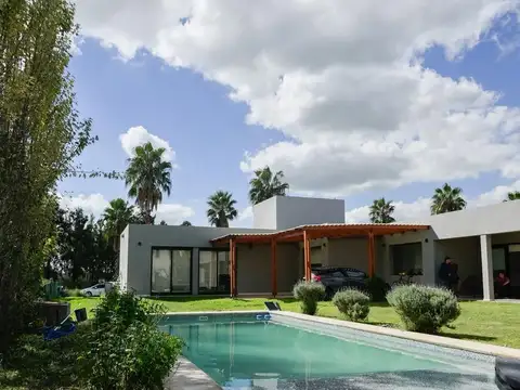 Casa en Puerto Roldan