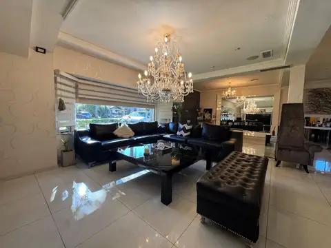 Casa en Venta de 4 dormitorios