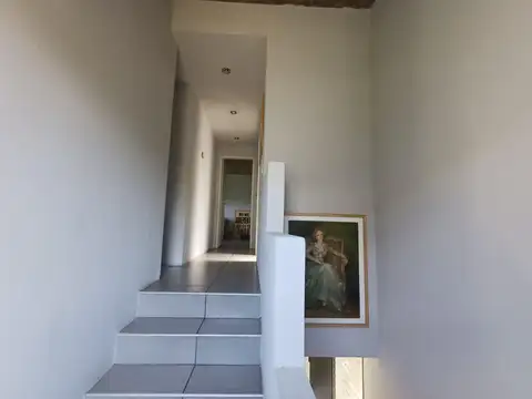 Casa 5 ambientes con 4 baños