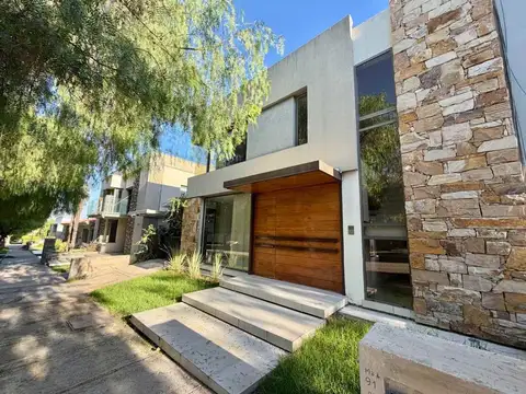 Casa en Venta en Sección 10 Residencial Los Cerros, Mendoza