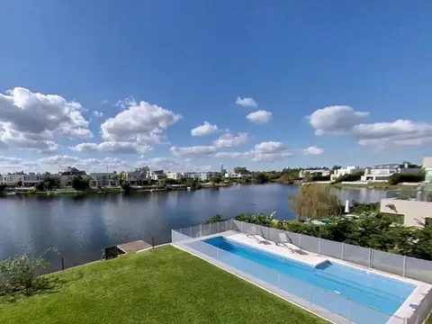 Casa en Venta los Lagos, al Lago, 7 ambientes, Nordelta, Tigre.