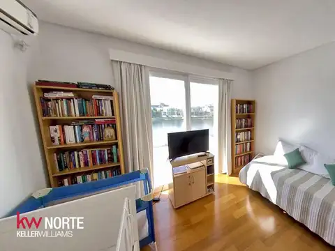 Casa 7 ambientes con 4 baños