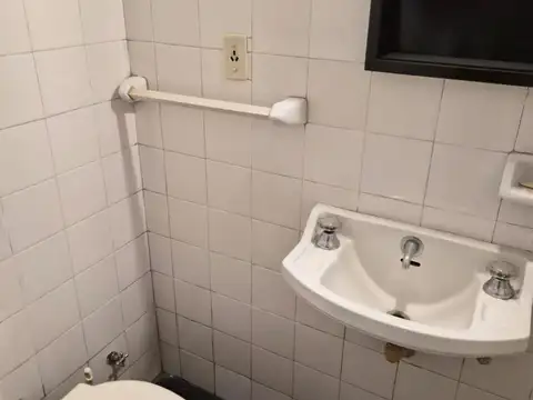 Oficina en Venta 60 años