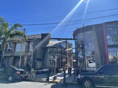 Local en Alquiler en Tigre Centro, $ 350.000