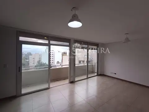Departamento en Alquiler en Morón Sur, $ 800.000