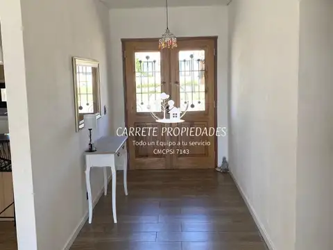Casa en Venta con 2 cocheras