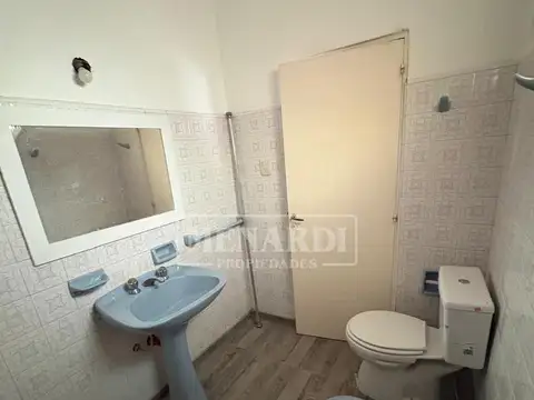 Depto Tipo Casa en Alquiler de 2 ambientes