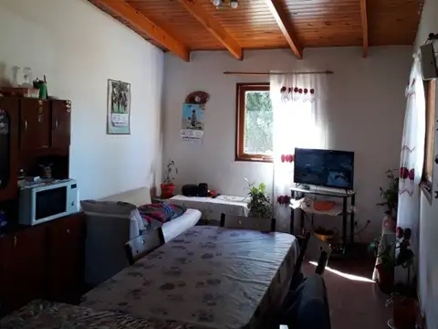Casa 4 ambientes con 1 baño