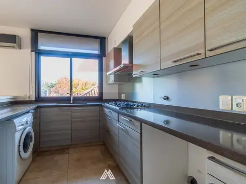 Departamento en Alquiler con 2 cocheras