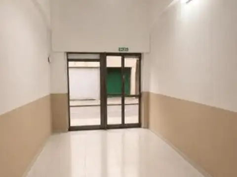 Local en Venta 66 años