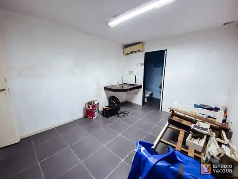 Casa en venta - 4 dormitorios 4 baños - 186mts2 - La Plata