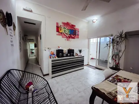 Casa 5 ambientes con 4 baños