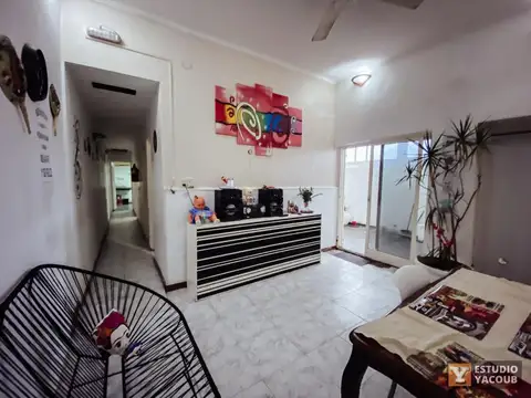 Casa 5 ambientes con 4 baños