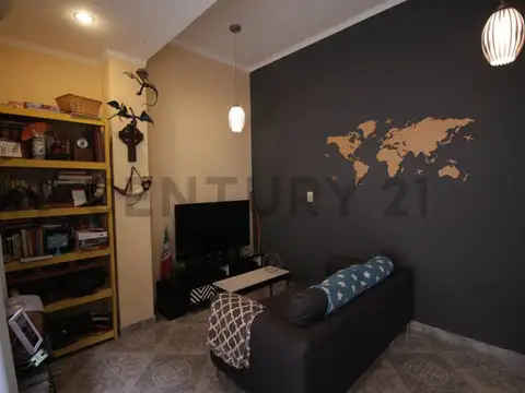 VENTA PH 3 AMBIENTES CON PATIO Y TERRAZA EN CASEROS