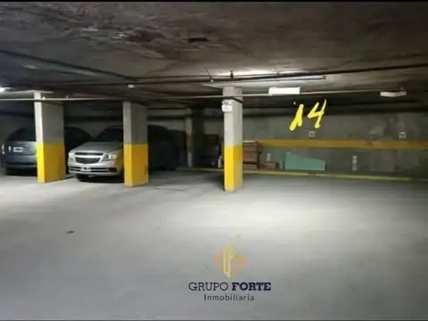 Dos Cocheras en Venta en Av. Pueyrredon