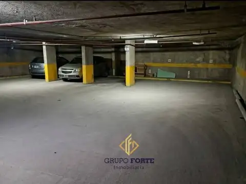 Dos Cocheras en Venta en Av. Pueyrredon