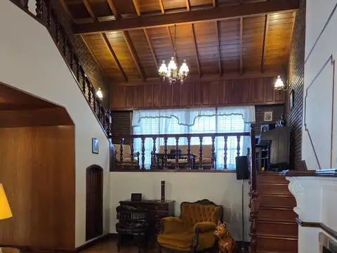 Depto Tipo Casa 5 ambientes con 1 baño