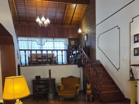 Depto Tipo Casa en Venta en Burzaco, USD 250.000