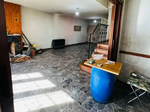 Local en Venta Via Pública