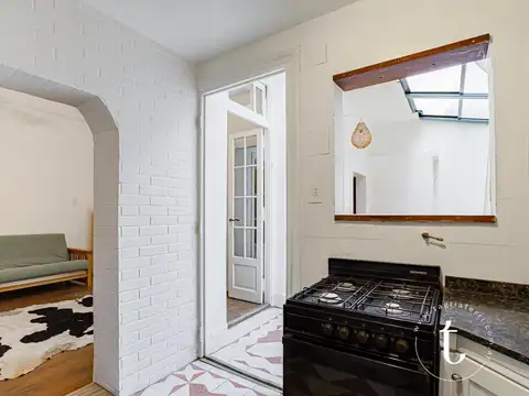 Depto Tipo Casa en Venta 80 años