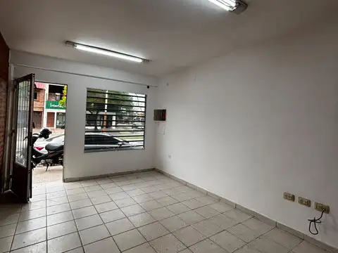 Local en Alquiler en Resistencia, $ 380.000