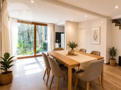 Casa en Venta con 1 cochera
