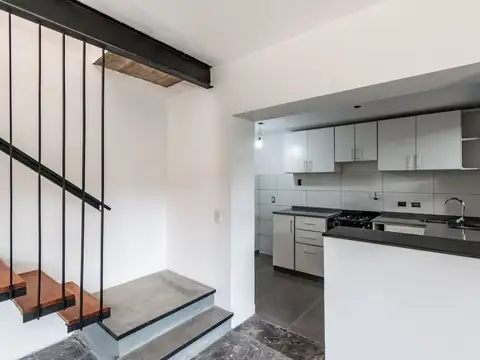 Depto Tipo Casa 3 ambientes con 1 baño