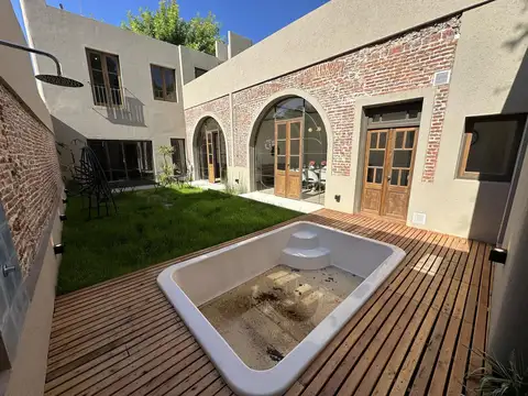 Venta de Casa a estrenar en Lourdes - 3 dormitorios y estudio.