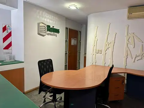 Oficina 2 ambientes con 2 baños