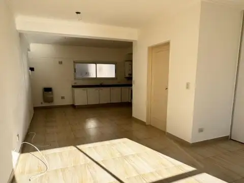 ALQUILER MONOAMBIENTE DIVISIBLE  MUY LUMINOSO EN LINIERS