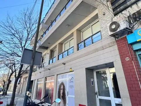 ALQUILER MONOAMBIENTE DIVISIBLE  MUY LUMINOSO EN LINIERS