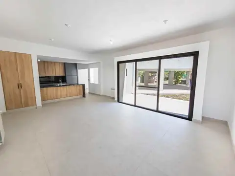 Casa en Venta 1 año