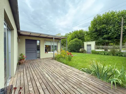 Casa 2 ambientes con 1 baño