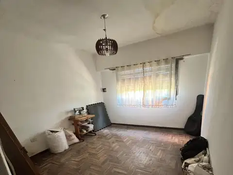 CASA 2 DORMI CON PATIO- Calle 23 entre 78 bis y 79