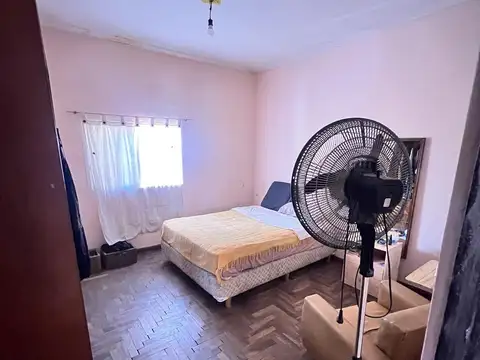 Ph en venta de 2 dormitorios con patio la plata