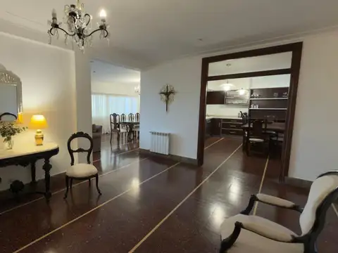 Departamento  4 ambientes - Rawson  al 3000  - Plaza Mitre - Mar Del Plata