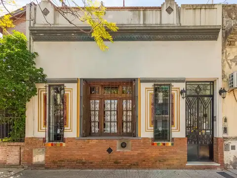 Venta Casa de 5 Amb en Lote Propio. V. del Parque