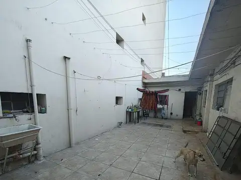 Galpon en Venta en Flores, USD 850.000