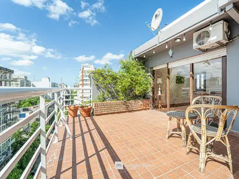 Venta - Piso 4 ambientes - Cochera - Baulera - Zona Centro